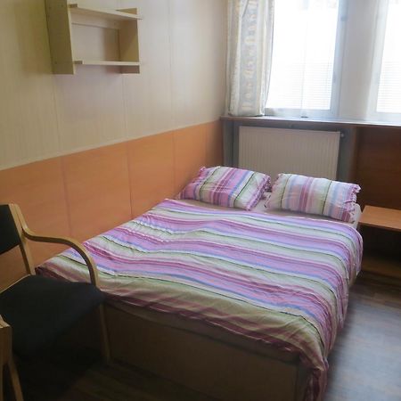 Hostel Monty Říčany Exteriör bild